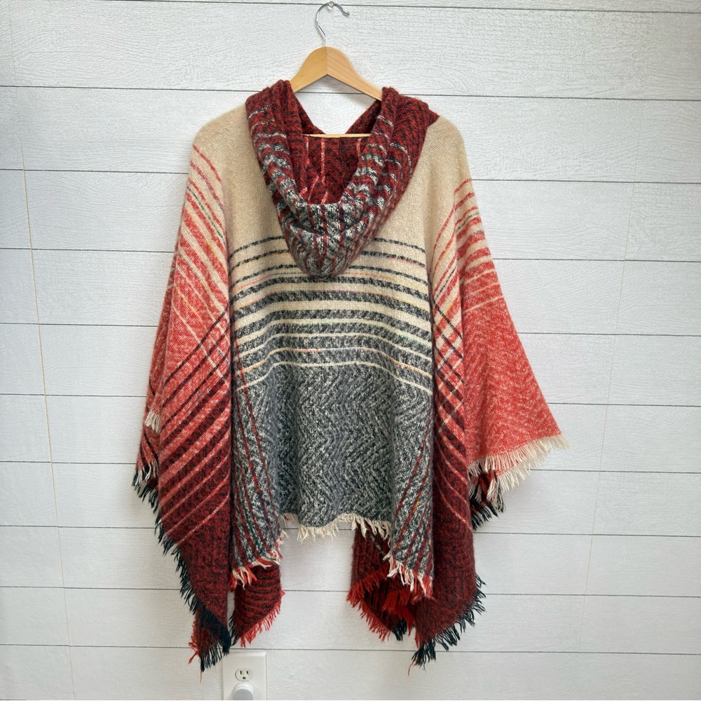 Marc New York Andrew Marc Plaid Poncho Sweater | One Size | Cozy Layer - Picture 3 of 7